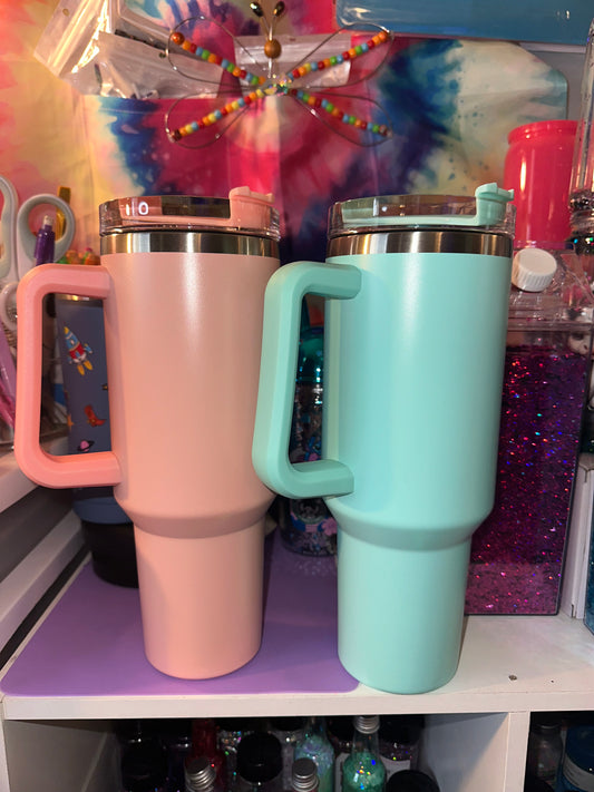 40oz pastel pink or blue